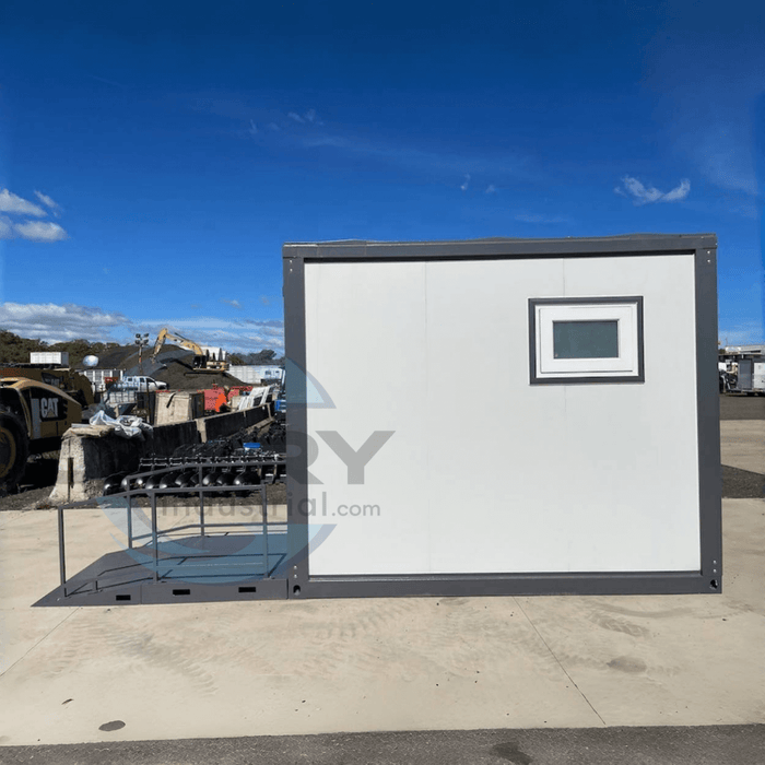 10 ft Handicap‑Accessible Portable Toilet SUIMT10FTADA