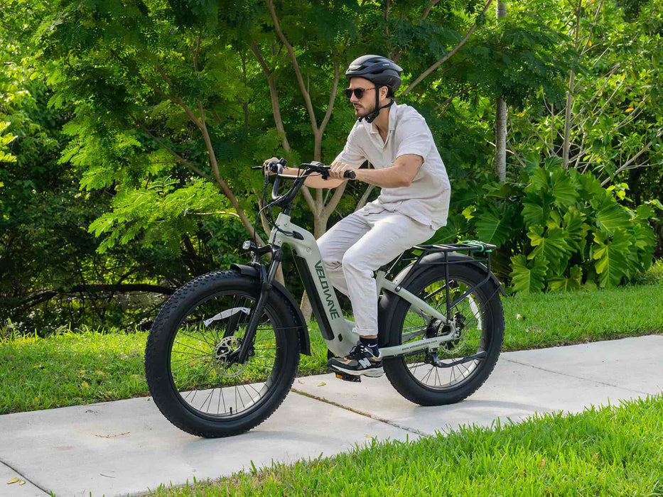 Velowave Ranger Step-Thru 2.0 Electric Bike – 750W Motor, 48V 15Ah Battery, 26×4.0 Tires