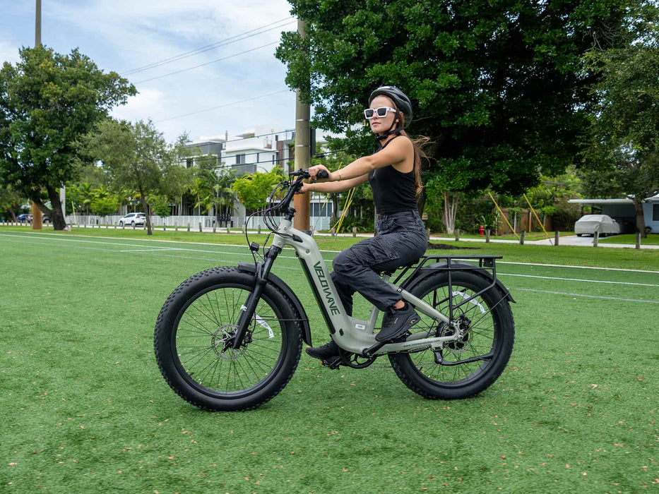 Velowave Ranger Step-Thru 2.0 Electric Bike – 750W Motor, 48V 15Ah Battery, 26×4.0 Tires