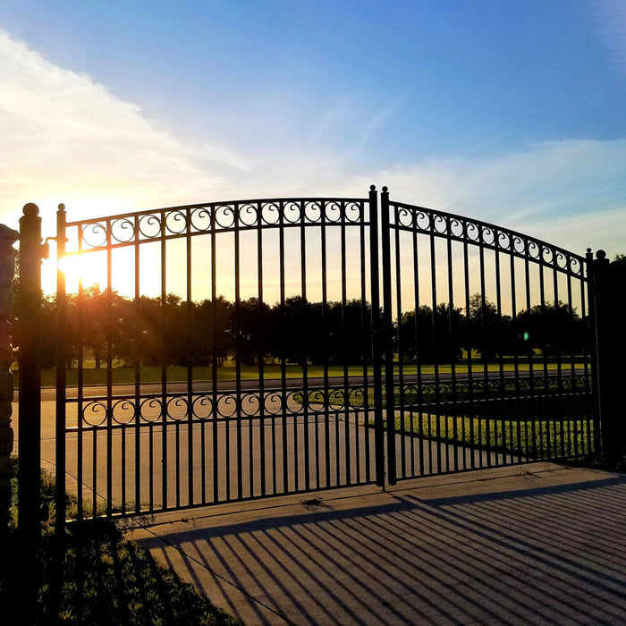 Chery Industrial 18’ x 6’ Steel Dual Swing Driveway Gate Paris‑Style