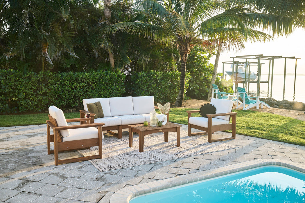 LuxCraft Recycled Plastic Lanai Deep Seating Chair