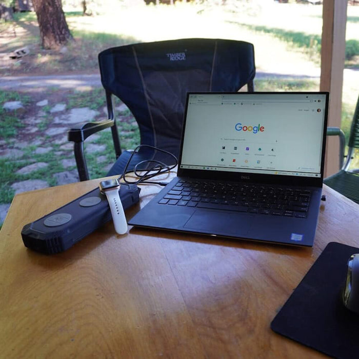 Lion Energy Eclipse Mag - 99.9Wh Wireless Charger (Phone, Ear Buds, Watch) 50170180