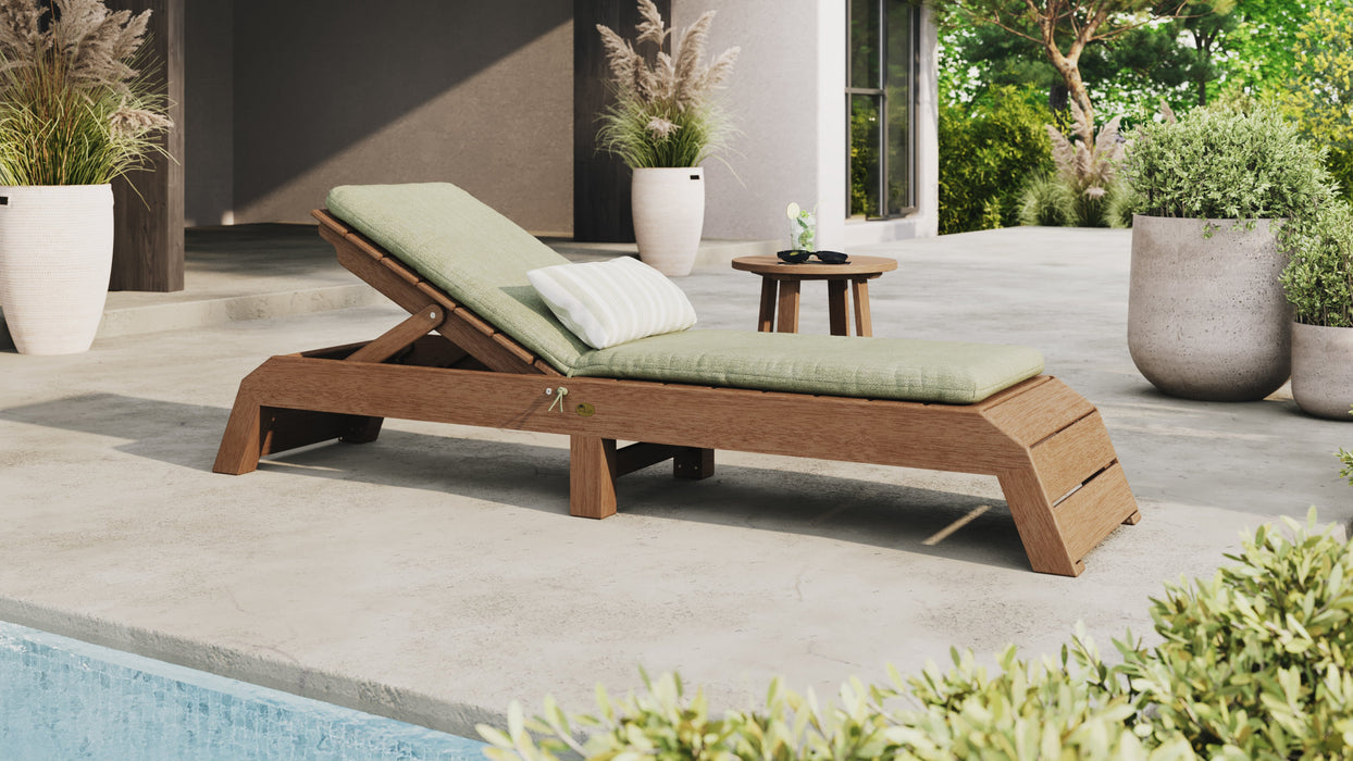 LuxCraft Recycled Plastic Urban Chaise Lounge Chair
